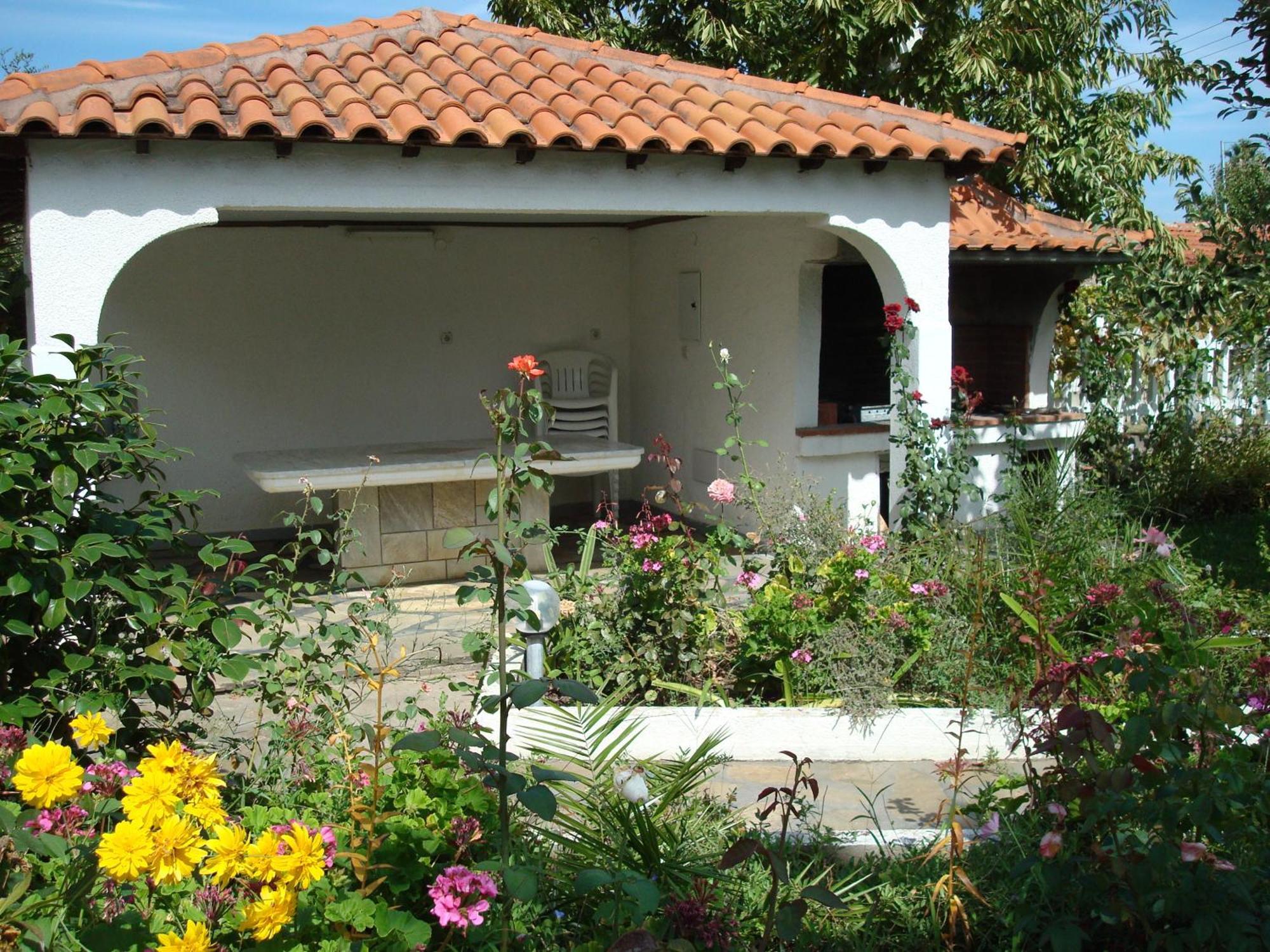 Villa Tonia Apartments Sarti Exterior photo