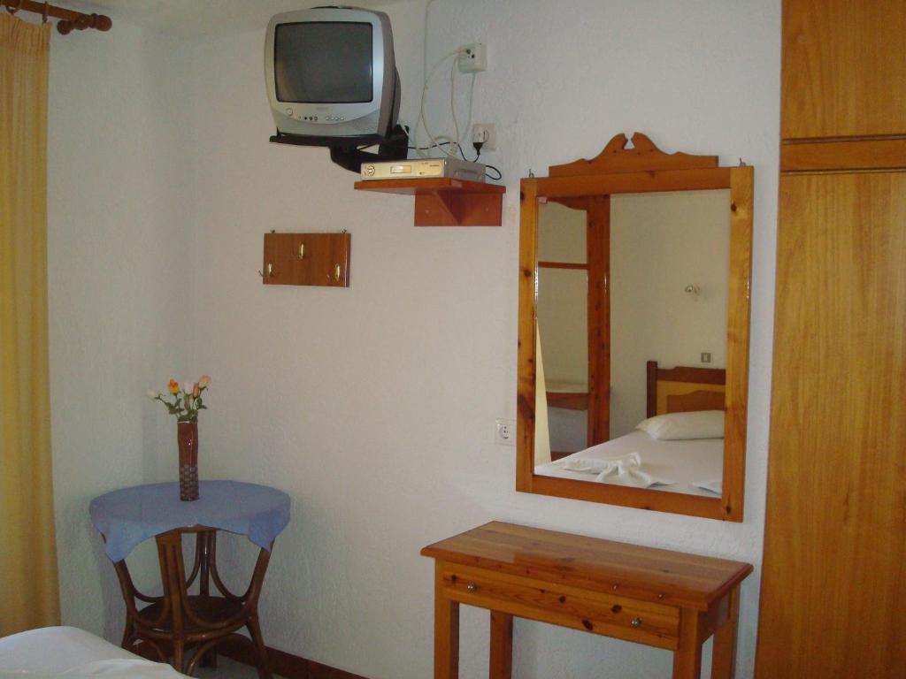 Villa Tonia Apartments Sarti Room photo